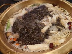 -沸炉重庆老火锅(军事博物馆店)