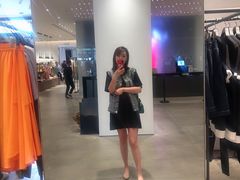 -URBAN REVIVO(西安Momopark店)
