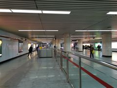 -上海体育馆(地铁站)