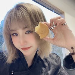 -东秀护肤造型