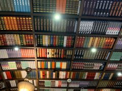 -钟书阁(松江泰晤士小镇店)