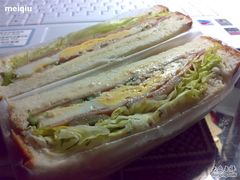火腿鸡蛋三明治-多乐之日(五道口店)