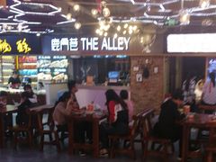 -八一好吃街·高品美食广场