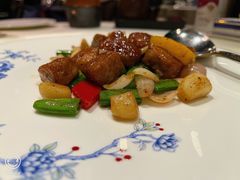 黑椒爆炒雪花牛肉粒-皇朝会.经典传统粤菜(外滩店)