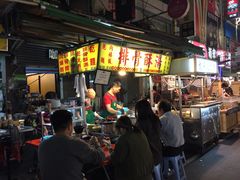 -六合夜市