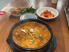 猪骨汤饭-旺清进洞米肠汤