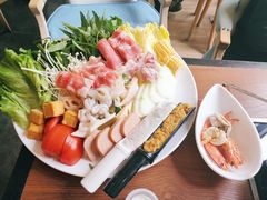 -樾餐厅泰式海鲜火锅(民歌湖店)
