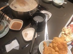 -捞王锅物料理(上海世茂广场店)