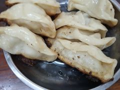 -黄阿姨锅贴大王(万航渡路店)