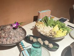 -喃喃椰·糟粕醋·椰子鸡火锅(七堡花园店)