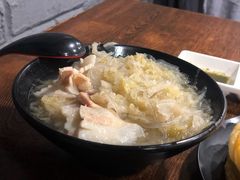 五花肉炖酸菜-欧阳家吊炉饼(九纬路店)