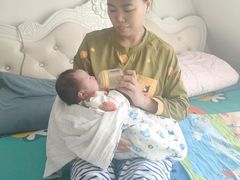 -爱月宝月嫂·育儿嫂(哈尔滨总店)