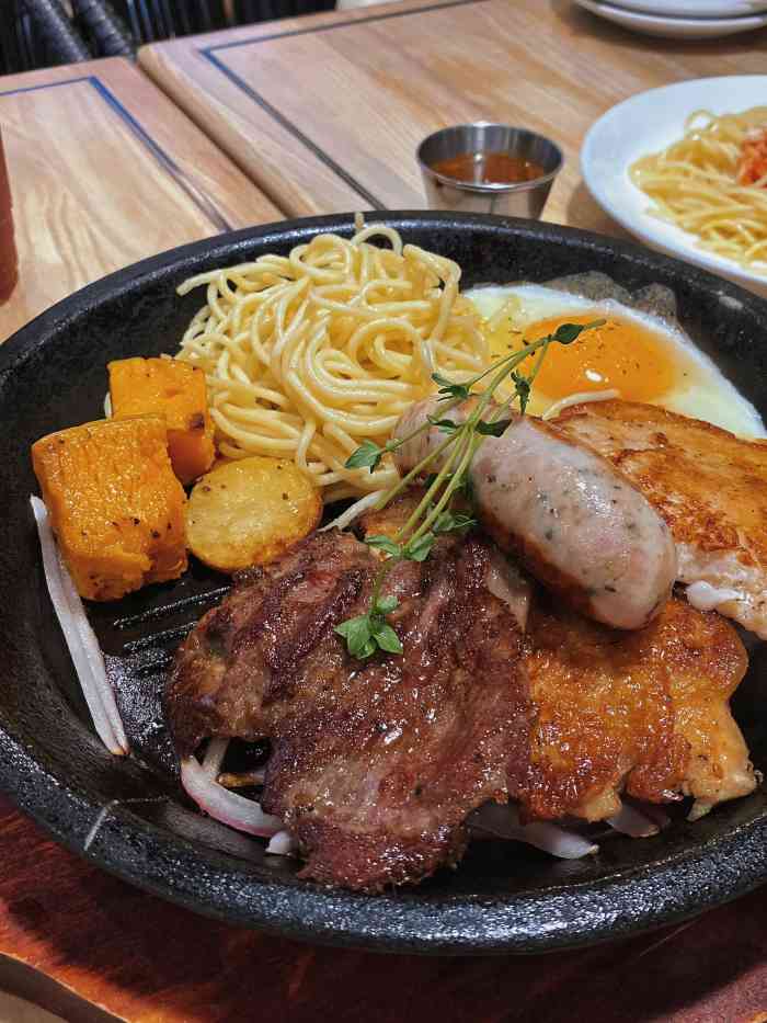 卡朋西餐(江南新地店)-"两餐厅环境不错,服务态度好,这里的套餐17.