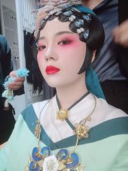 -盘子女人坊古装写真摄影(厦门总店)