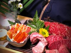 -铭牛烧肉·和牛海鲜自助(高新月牙湖店)