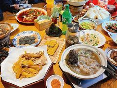 -头上红煨盐鸡·非遗院子餐厅