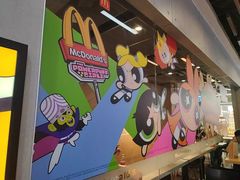 -麦当劳(中二横路店)