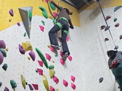 -问山MountQuest攀岩馆