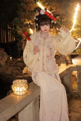 -一揽芳华汉服旗袍体验馆(拙政园店)