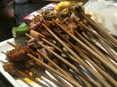 -两三事小郡肝串串香火锅(桂庙店)