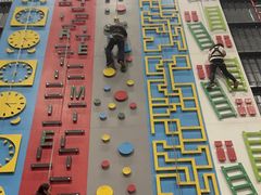 -极限PLAY运动娱乐新世界·团建派对潮玩休闲馆·室内蹦极高空游乐园
