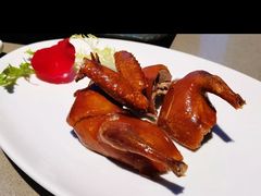 烤乳鸽-铜锣湾·有麝自然香(长嘉汇购物公园店)
