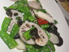 -荷塘秋月·本帮江浙菜(国权路店)