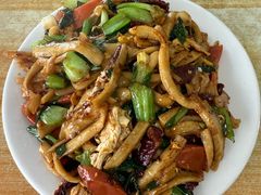 牛肉炒刀削-样样红面馆
