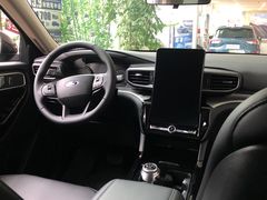 -青岛六和汽车4S店·江铃福特