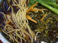 雪菜牛肉丝面-老新隆牛肉锅贴(新街口店)