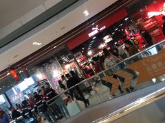 门面-东荟城名店仓