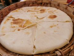 丽江粑粑-阿婆情腊排骨火锅(金虹路店)