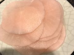 腌萝卜片-猪啊牛呀羊啊铜盘烤肉(正大广场店)