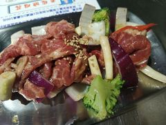 肥牛-马路牙子地桌烤肉(工体店)