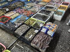 -霞涌市场海鲜摆卖区