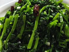 炒豌豆尖-嘉里饭庄