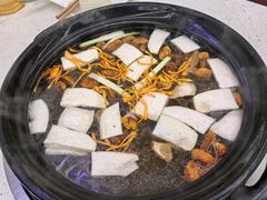 -牛知府云南菌汤鲜牛肉火锅(肖家湾店)