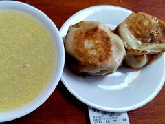 -宝瑞门钉肉饼店