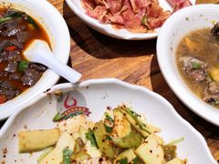 -老滇山寨•云南特色菜•地方菜•民族风情歌舞表演(金碧店)