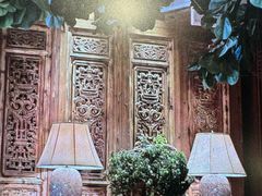 -八府香鸭·啫啫煲(华山路店)