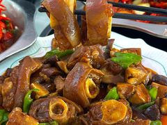 -丹水桥地锅鱼·翘嘴鲌·地方特色全鱼宴(丹江口大坝店)
