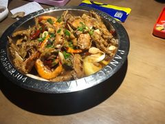 鸡翅煲-胖哥俩肉蟹煲(湖滨银泰in77店)