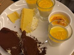 -怡咖啡海鲜自助餐厅(浦东香格里拉店)