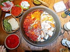 -四小区火锅·巷子里的重庆火锅(花照壁店)
