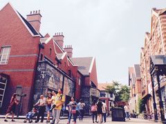 -钟书阁(松江泰晤士小镇店)