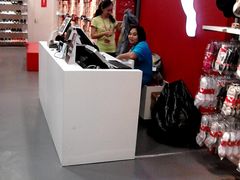 店内环境-PUMA(上海国际时尚中心店)