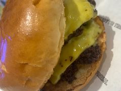 -TRIPS BURGER(大钟寺店)