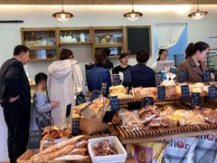 面包甜点陈列柜-那家面包房(珠江路店)