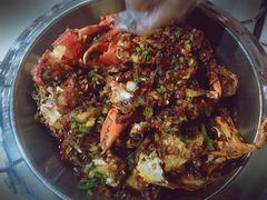 -凤凰路何眼镜香辣蟹(花果园店)