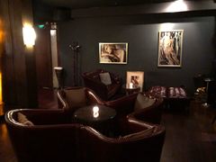 -格兰酒吧Glen Bar